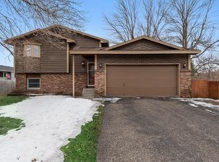 720 117th Ave NE, Blaine, MN 55434