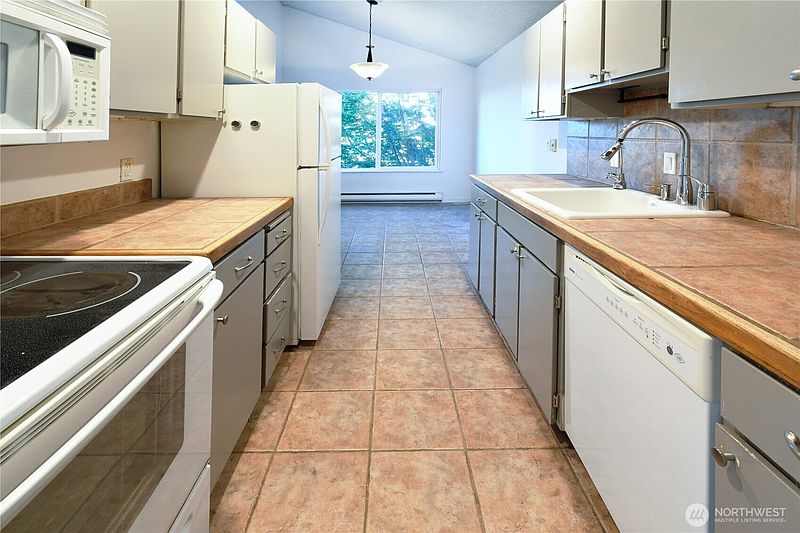 4th image of 7924 212th Street SW #313
