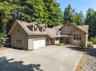 150 Hilltop Ln, McKinleyville, CA 95519