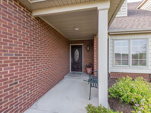 5th image of 6119 Round Hill Ln