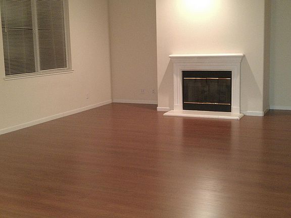 4th image of 226 Barcelona Dr
