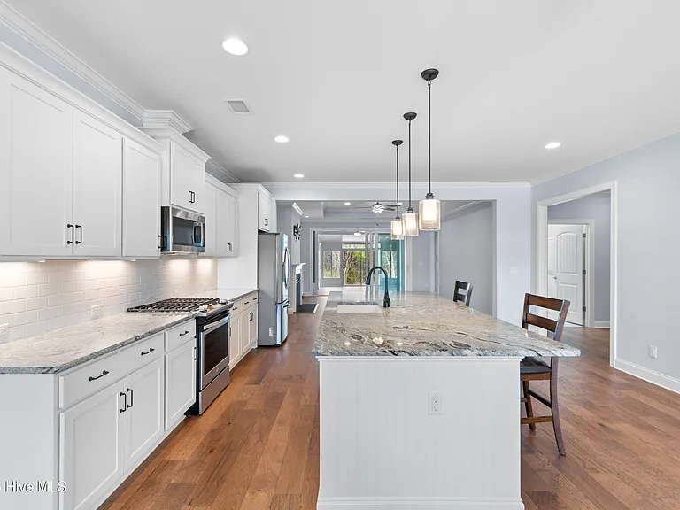 3688 Gardenia Ln — Photo 8