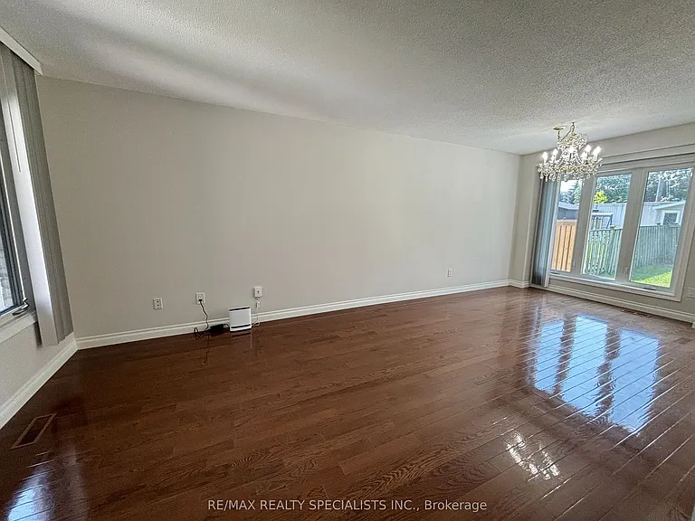 4334 Lee Dr — Photo 10