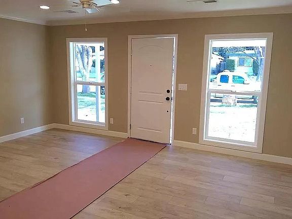 3rd image of 653 N Daniel Way