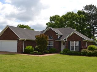 6027 Creekside Dr, Milan, TN 38358