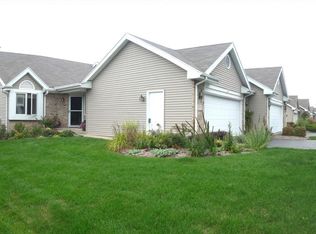 953 S Bell School Rd, Rockford, IL 61108