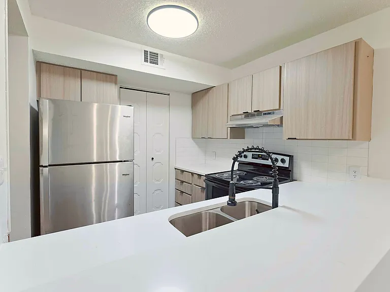 Enclave at North Point — Photo 50