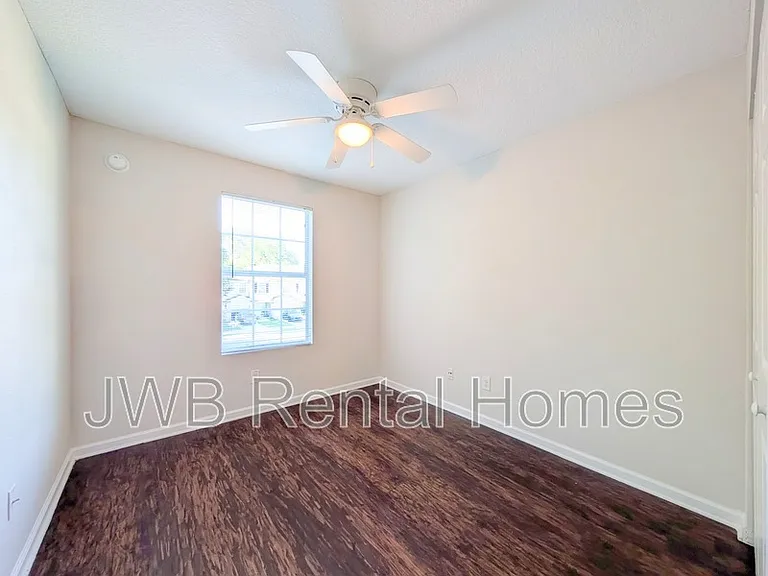 6501 Timmerman Ct — Photo 10