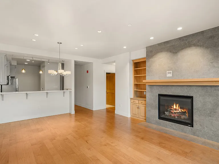 175 Lithia Way #201 — Photo 5