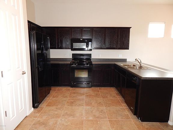 2nd image of 6833 E Hetley Pl