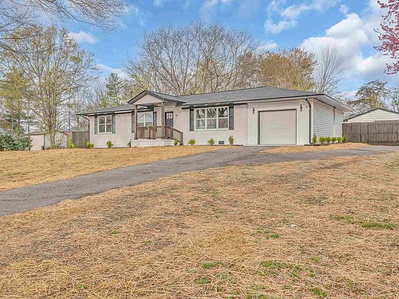 3rd image of 26 Lyman Lake Rd
