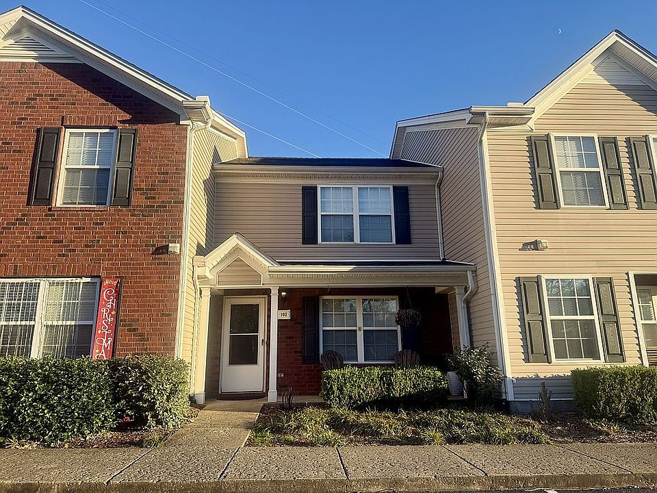 1st image of 102 Oak Valley Cir