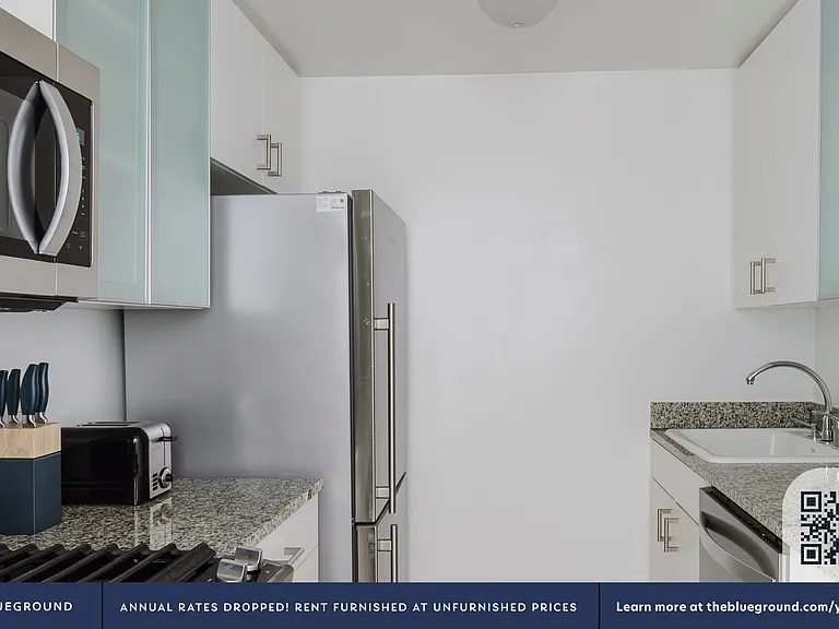 500 W 56th St #1905 — Photo 8
