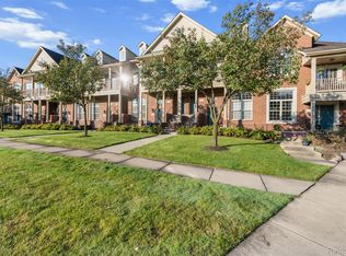 470 Old Pine Way, Walled Lake, MI