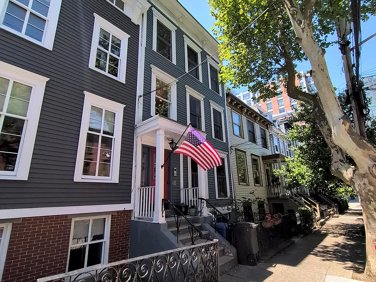 151 Sussex St #3 — Photo 4