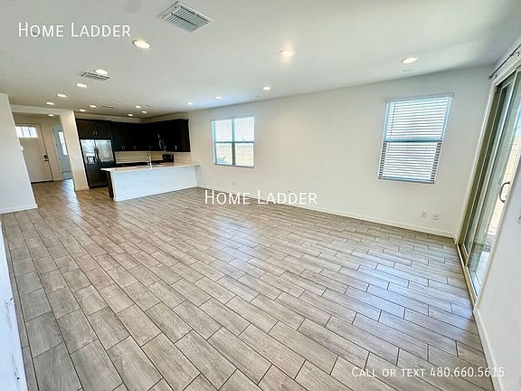 4th image of 23083 E Pegasus Pkwy