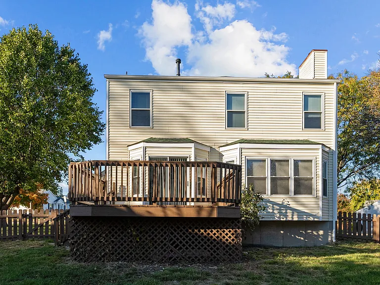 2 Coachman Ct — Photo 23