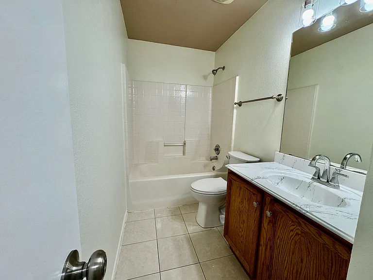 1203 Mertis Dr — Photo 7