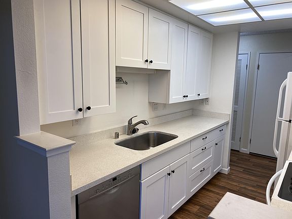 3rd image of 780 Sea Spray Ln APT 306