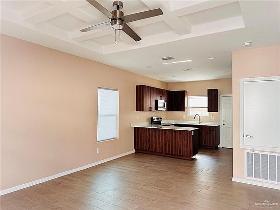 2nd image of 2900 W Kenwood St #3