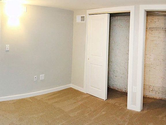 5th image of 523 E Main St APT 204