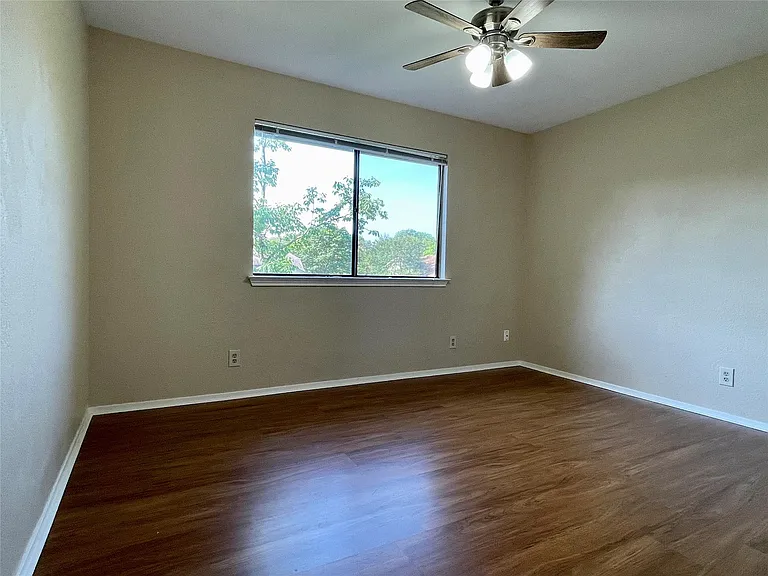 8905 Bridgewood Trl — Photo 20