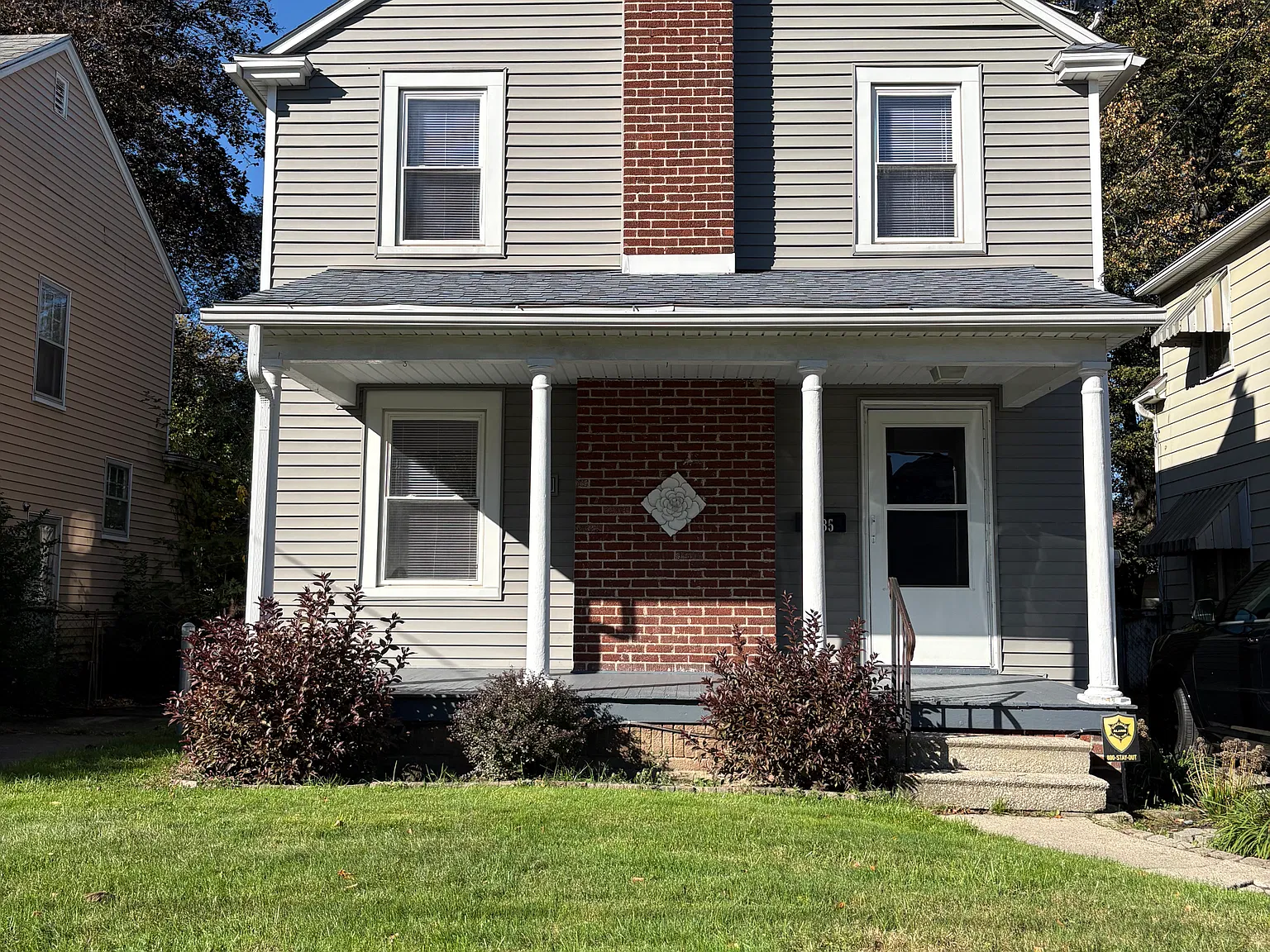 3 bed, 1243 sqft, $1,295 — Photo 1