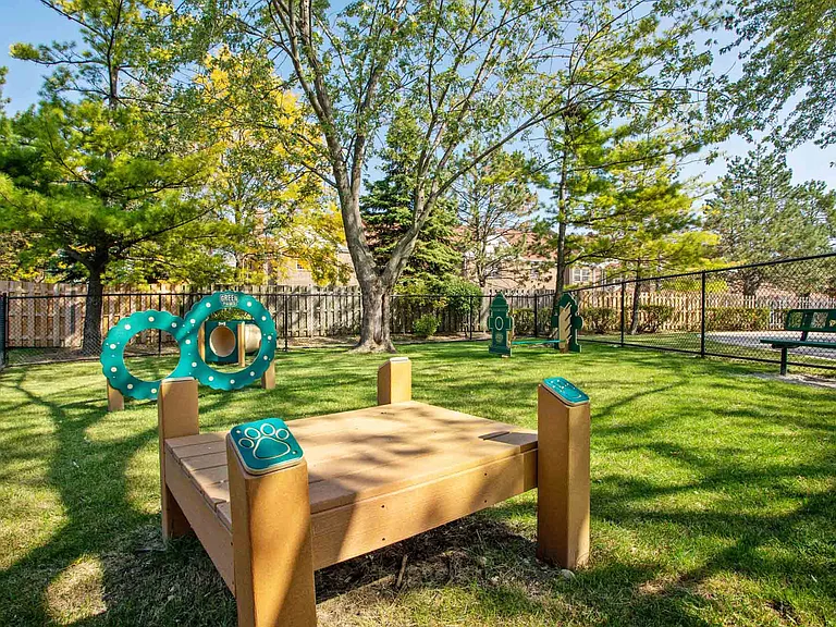 Avery at Arlington Lakes — Photo 6