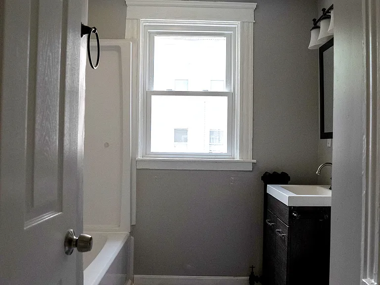 207 Oakland Ave #1 — Photo 10