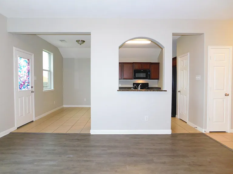 101 Kincaid Dr — Photo 6