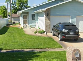 1914 1st St #1916, Columbus, NE 68601