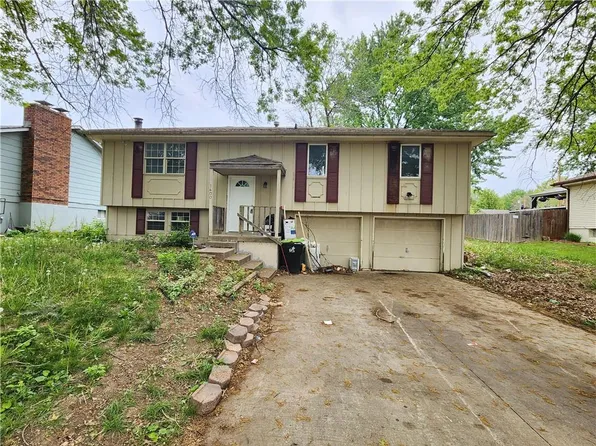 1400 Ann Ave, Harrisonville, MO 64701
