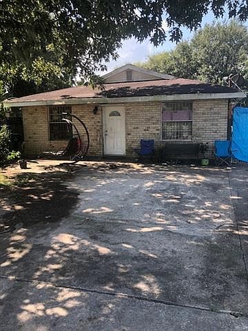 2nd image of 10708 Russell St