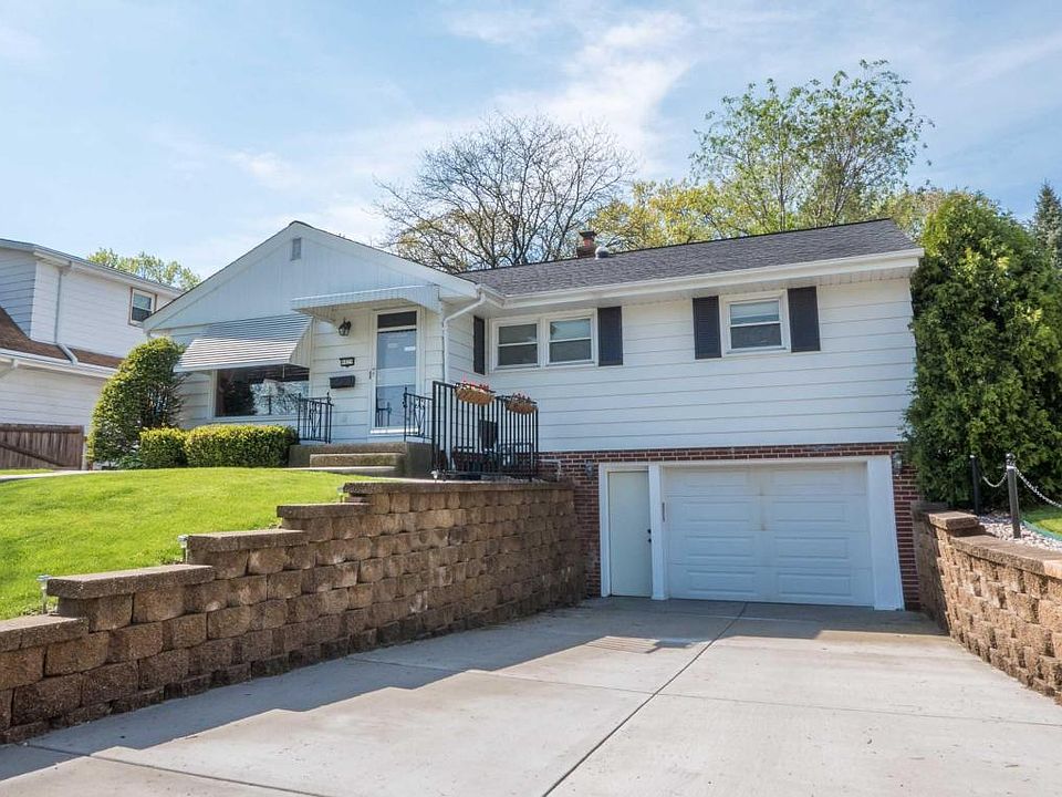 1st image of 4429 W Saint Francis Ave