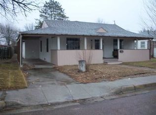 2533 E C St, Torrington, WY 82240