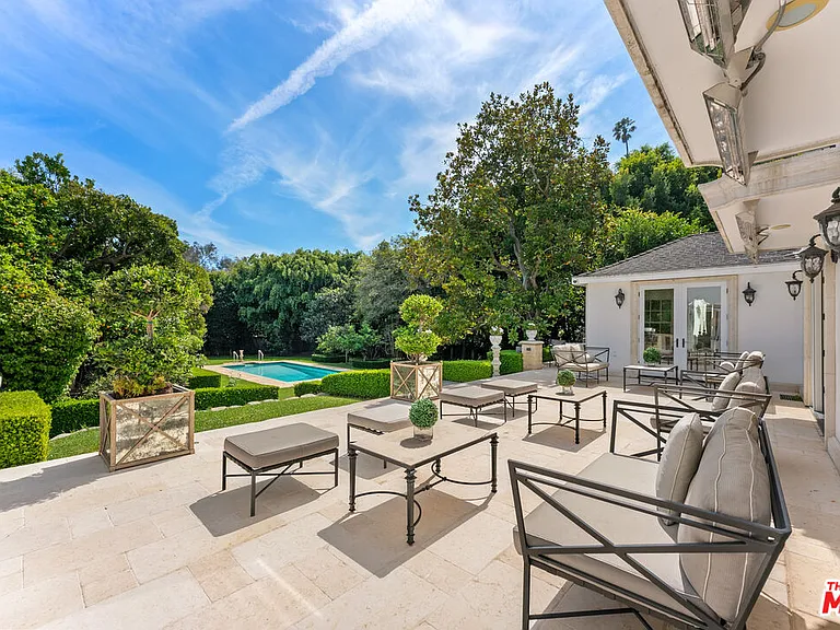 10914 Bellagio Rd — Photo 2