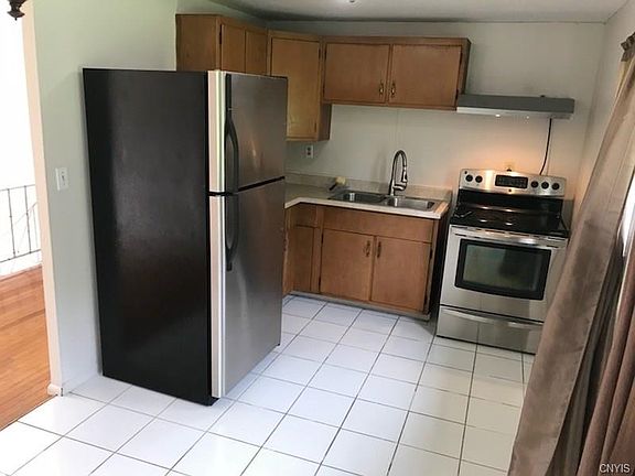 2nd image of 406 Yale Ave