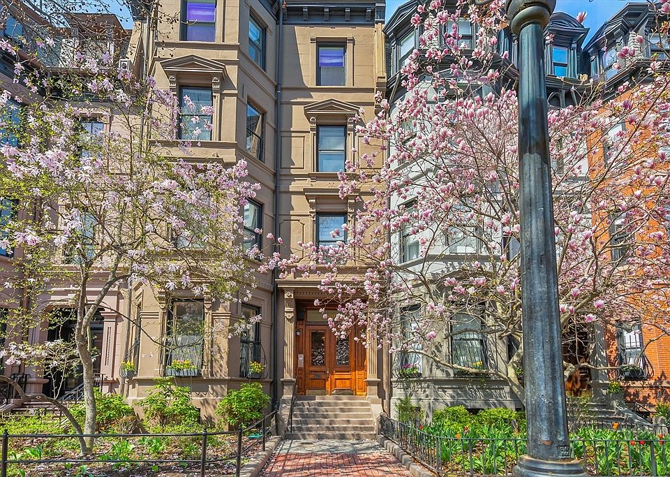 1st image of 319 Marlborough St APT 1