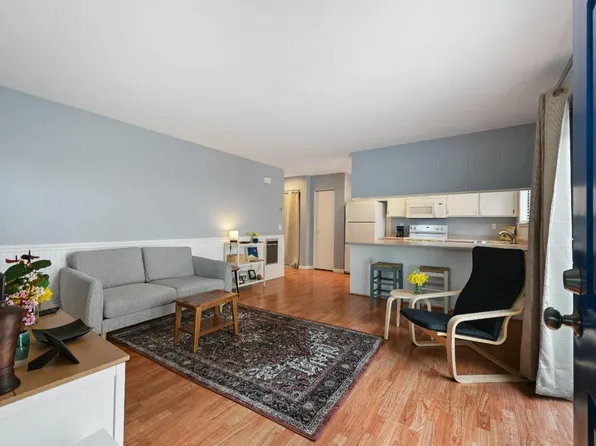 105 Virginia Avenue #15, Sebastopol, CA 95472