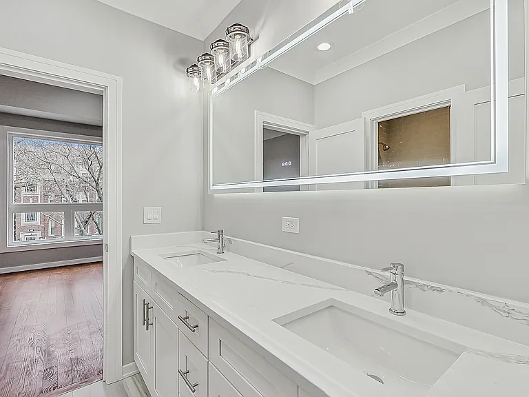6626 S Ingleside Ave — Photo 22