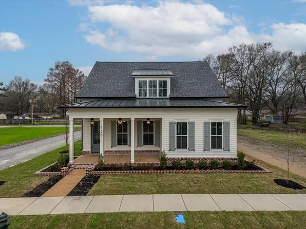 123 Cedar Ave, Marion, AR 72364