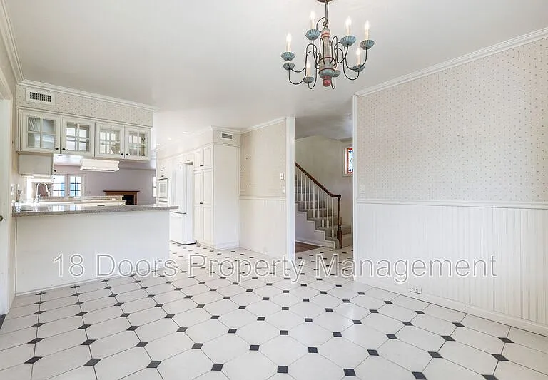 238 F Ave — Photo 6