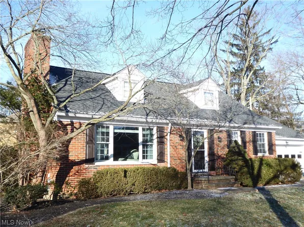 3470 Colletta Ln, Cleveland, OH 44111