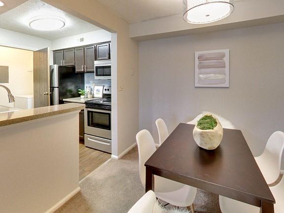 4th image of 9760 Foxhound Dr APT 3B