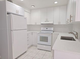 15389 S Dixie Hwy APT 41, Palmetto Bay, FL 33157