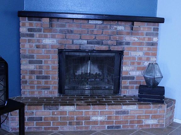 4th image of 2749 E Irwin Ave