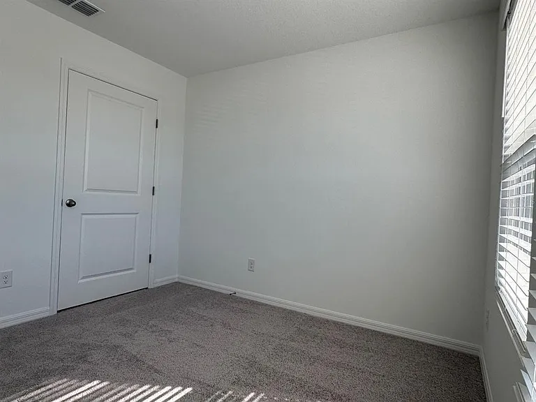 6467 Trailblaze Bnd — Photo 21