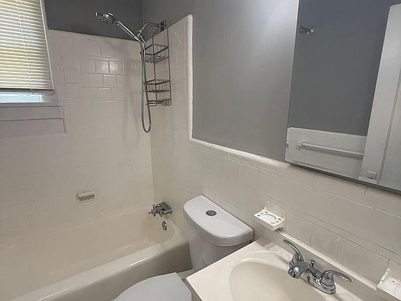 5th image of 364 Angola Rd Floor 1