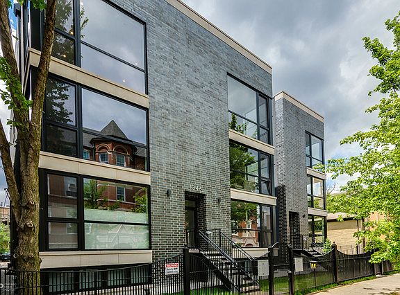 2nd image of 1346 N Claremont Ave #3N