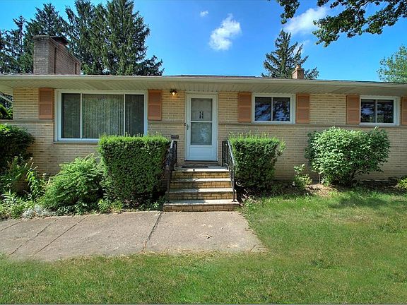 2nd image of 5550 Saxon Dr